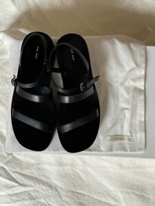 flat sandals